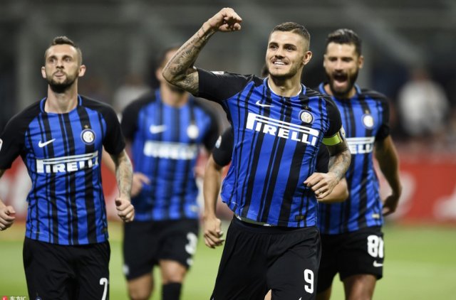 马背上的共生：马术里的优雅与默契