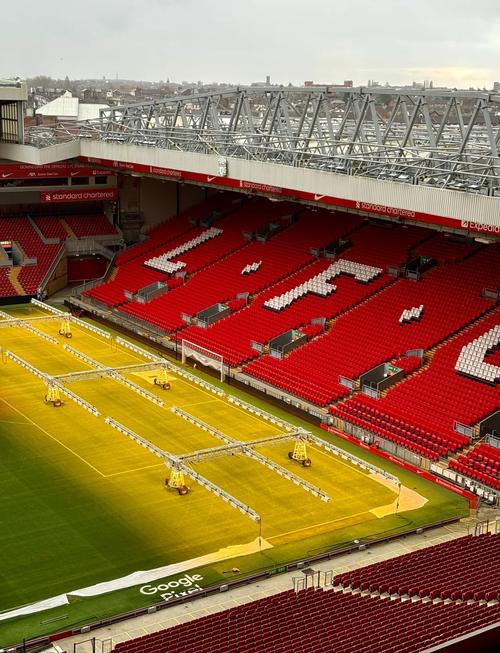 罗马主帅临场指挥获赞